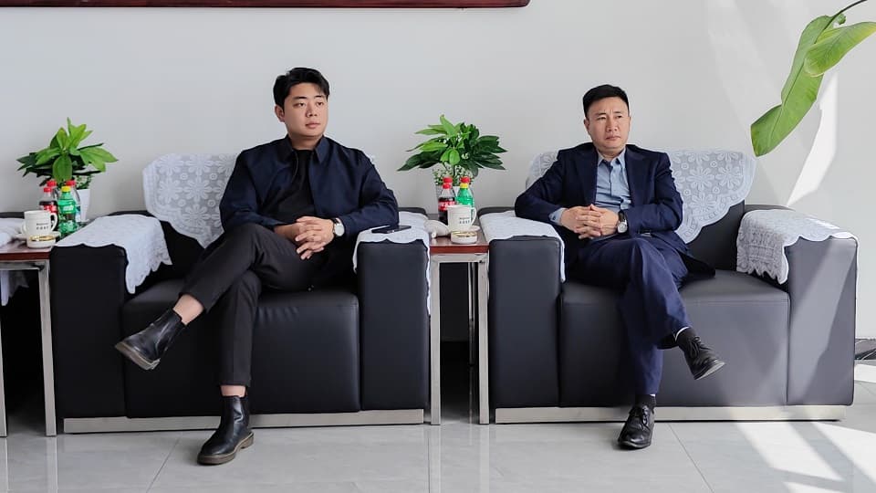 双方详细介绍了各自企业的业务布局、核心优势及商业模式。